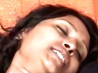 Vid-20170724-pv0001-mumbai (im) Hindi 42 Yrs Old Married Housewife Aunty Reshma Fucked By Her 22 Yrs Old Unmarried Boy Hook-up Pornography Flick